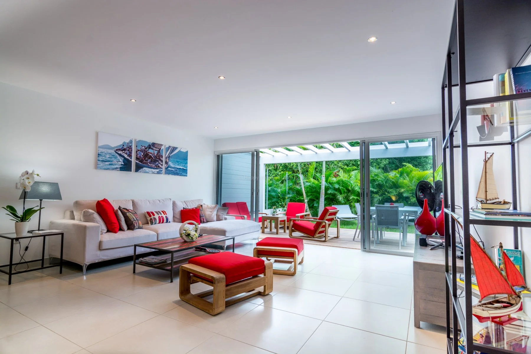 Villa Yellow Tail